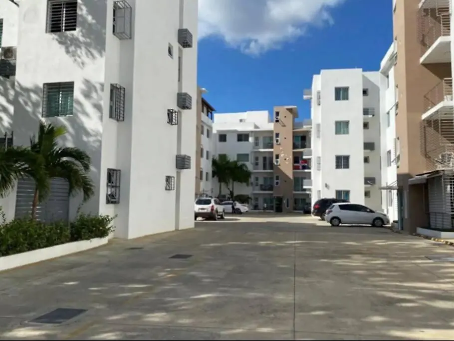 1er piso, 3 Habitaciones con piscina wifi, netflix Santiago De Los Caballeros Apartamento