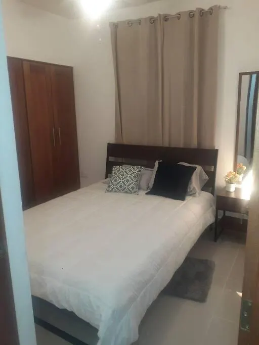 1er piso, 3 Habitaciones con piscina wifi, netflix Santiago De Los Caballeros 0*,  República Dominicana
