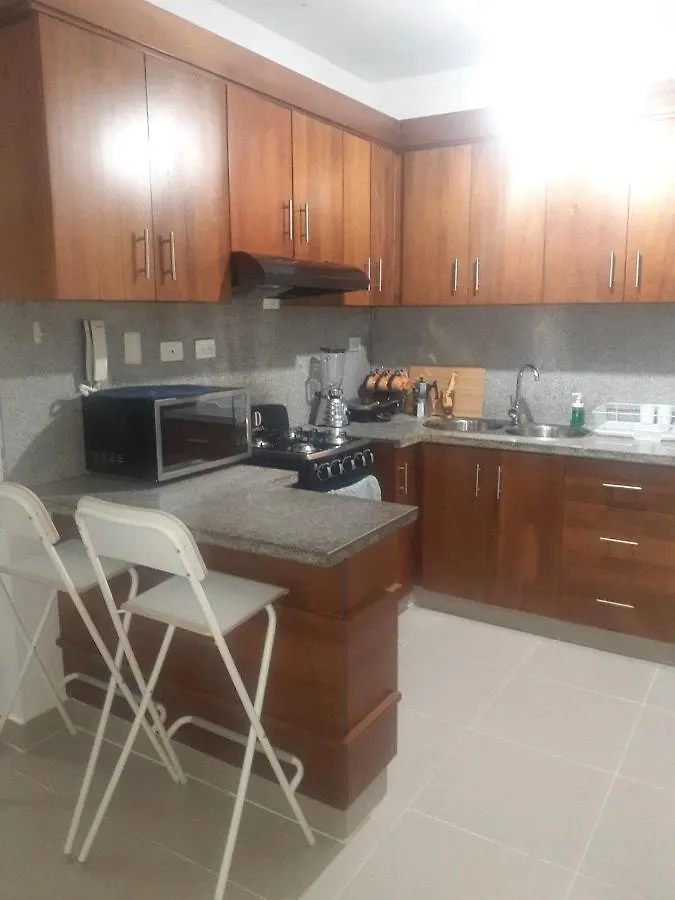 Apartamento 1er piso, 3 Habitaciones con piscina wifi, netflix Santiago De Los Caballeros República Dominicana