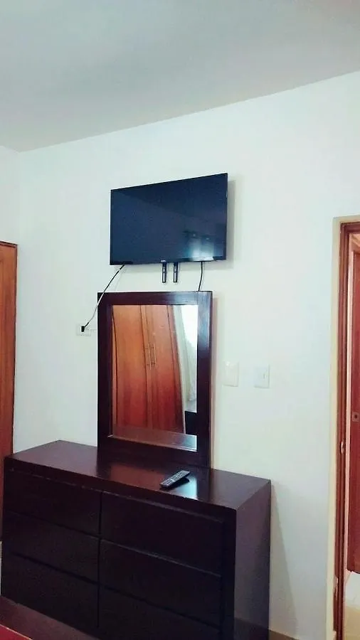 Apartamento 1er piso, 3 Habitaciones con piscina wifi, netflix Santiago De Los Caballeros